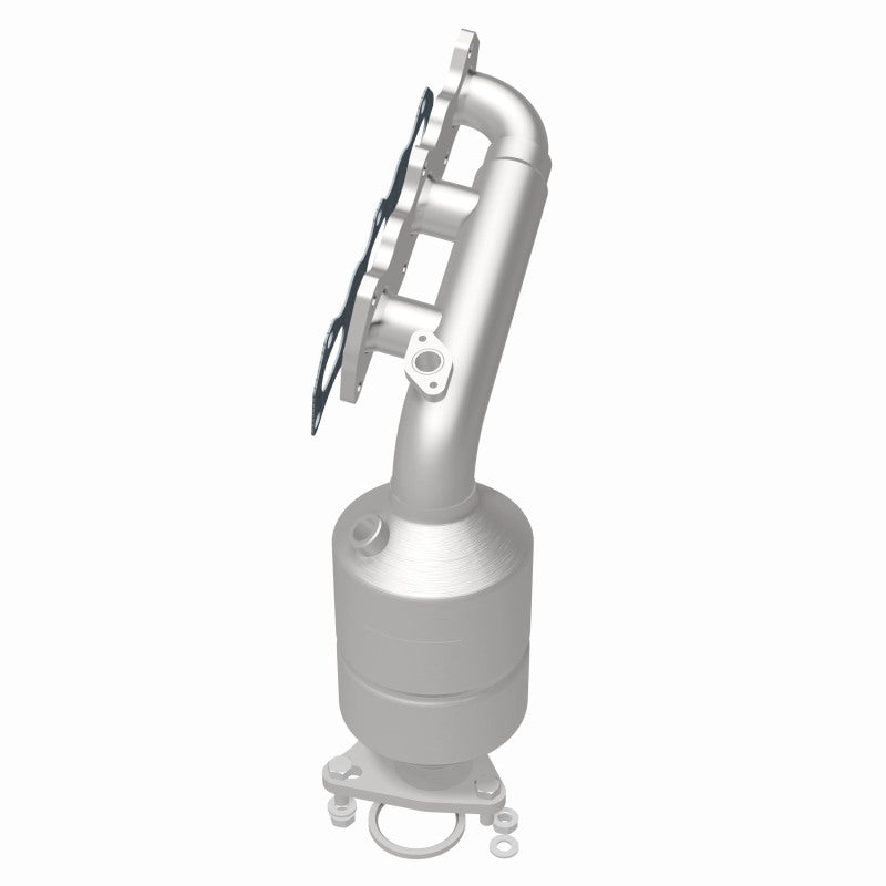 MagnaFlow Suzuki OEM Grade Federal / EPA Compliant Manifold Catalytic Converter 51272 360 Degree Image Set