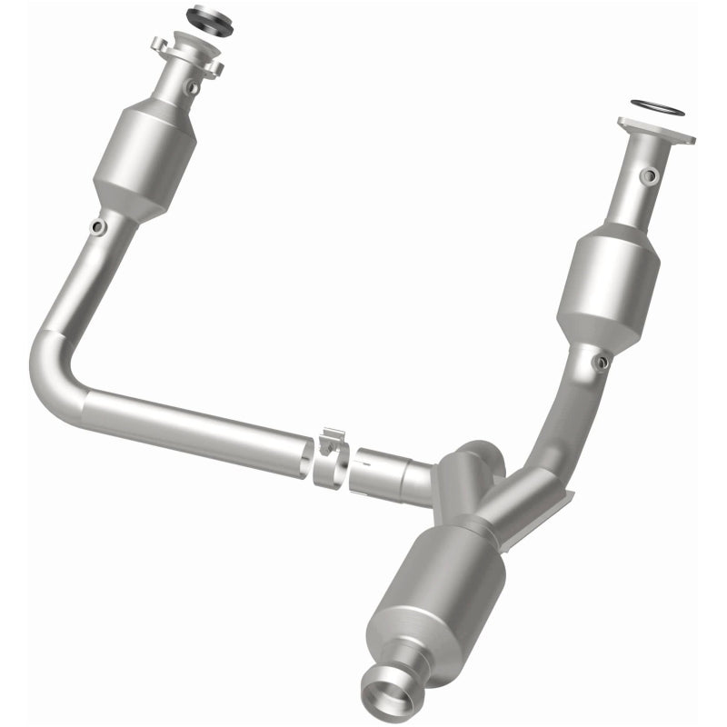 MagnaFlow California Grade CARB Compliant Direct-Fit Catalytic Converter 5582642 Photo - out of package