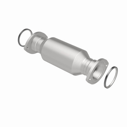 MagnaFlow Toyota Land Cruiser Standard Grade Federal / EPA Compliant Direct-Fit Catalytic Converter 24455 360 Degree Image Set