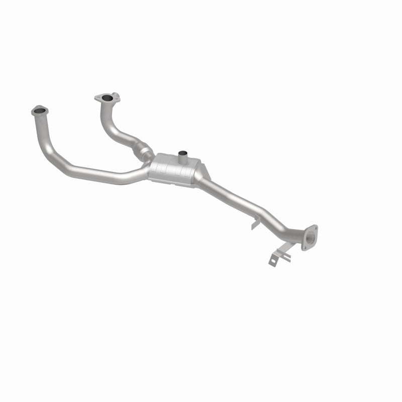 MagnaFlow Subaru Standard Grade Federal / EPA Compliant Direct-Fit Catalytic Converter 23866 360 Degree Image Set