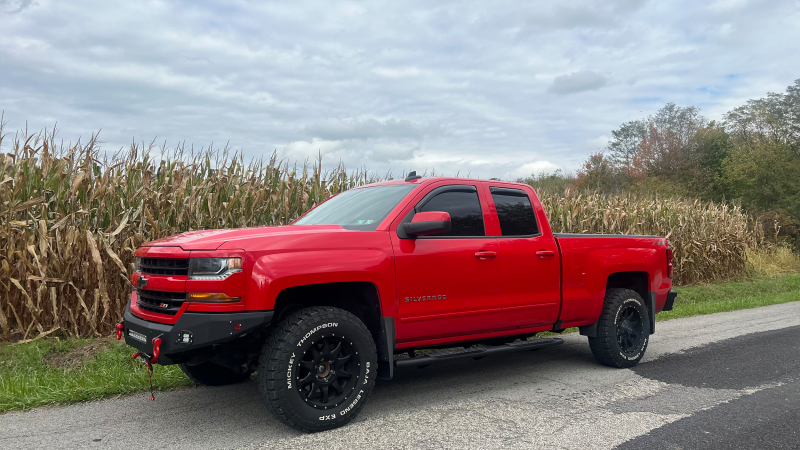 Fishbone Offroad 07-18 Chevrolet Silverado 1500/2500/3500 Double Cab Oval Side Steps -Black Textured FB21382 FB21382 Photo - lifestyle view