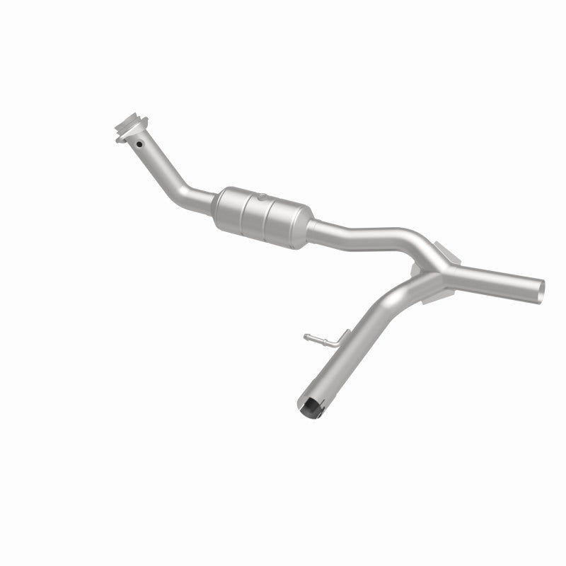 MagnaFlow Ford F-150 California Grade CARB Compliant Direct-Fit Catalytic Converter 4551410 360 Degree Image Set