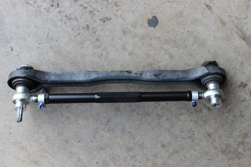 SPL Part BMW E9X/E8X Rear Toe Links + Eccentric Lockouts (non M) SPL RTAEL E9X Photo - out of package