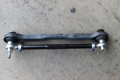 SPL Part BMW E9X/E8X Rear Toe Links + Eccentric Lockouts (non M) SPL RTAEL E9X Photo - out of package