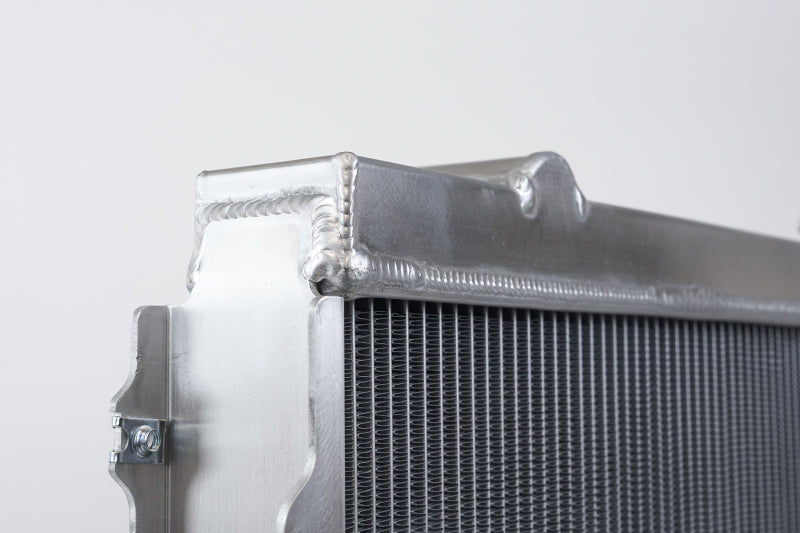 CSF 95-04 Toyota Tacoma (2.7/3.4L) Heavy Duty All-Aluminum Radiator 7212 7212 Photo - Close Up