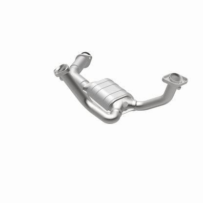 MagnaFlow Standard Grade Federal / EPA Compliant Direct-Fit Catalytic Converter 23357 360 Degree Image Set