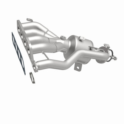 Magnaflow 18-19 Toyota Camry 2.5L Direct-Fit Catalytic Converter 22-258 22-258 360 Degree Image Set
