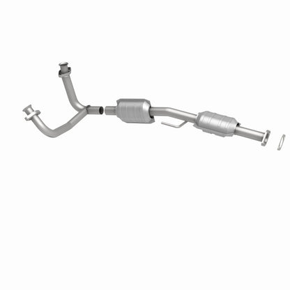 MagnaFlow Ford Aerostar California Grade CARB Compliant Direct-Fit Catalytic Converter 447250 360 Degree Image Set
