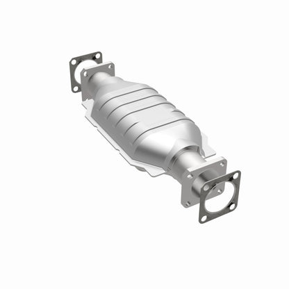 MagnaFlow Standard Grade Federal / EPA Compliant Direct-Fit Catalytic Converter 23652 360 Degree Image Set