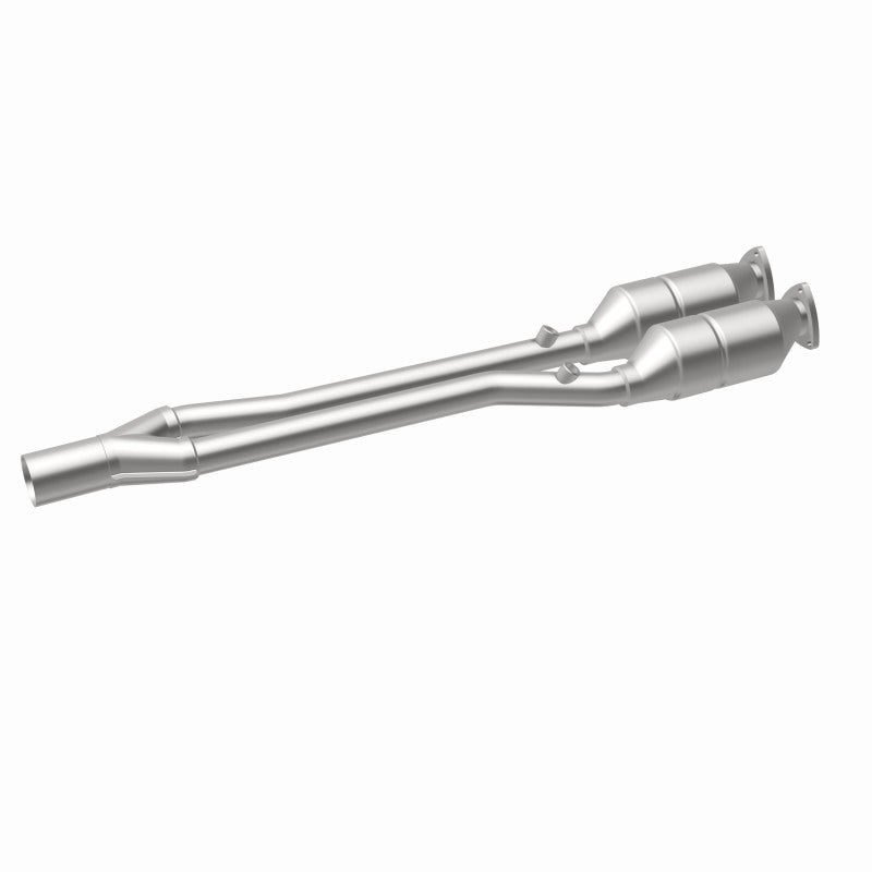 MagnaFlow HM Grade Federal / EPA Compliant Direct-Fit Catalytic Converter 24157 360 Degree Image Set
