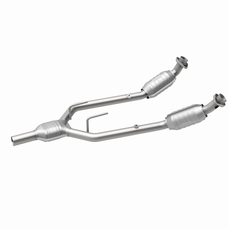 MagnaFlow California Grade CARB Compliant Direct-Fit Catalytic Converter 444080 360 Degree Image Set
