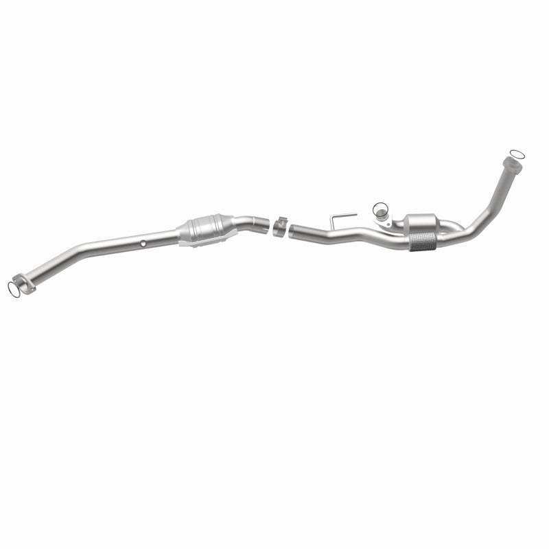 MagnaFlow Toyota Sienna California Grade CARB Compliant Direct-Fit Catalytic Converter 447163 360 Degree Image Set