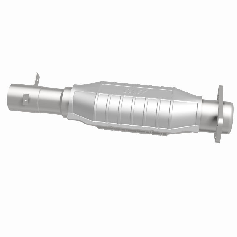 MagnaFlow Standard Grade Federal / EPA Compliant Direct-Fit Catalytic Converter 93486 360 Degree Image Set