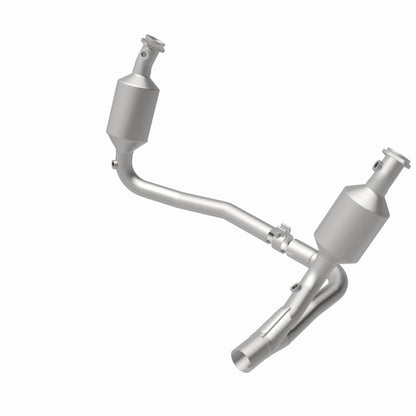 Magnaflow 2004 Dodge Dakota 4.7L Direct Fit Catalytic Converter 4651658 4651658 360 Degree Image Set