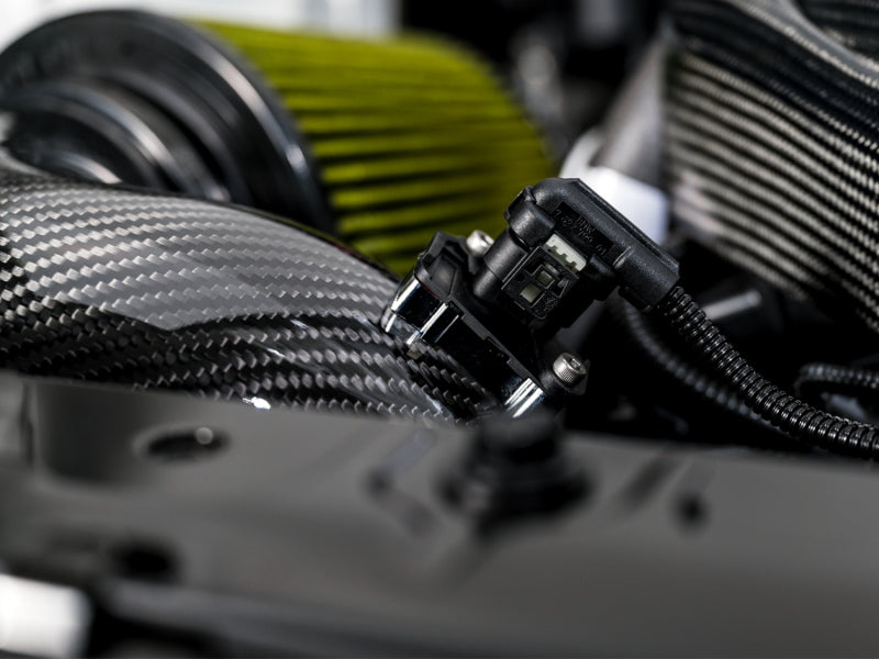 AWE Tuning 2020+ Toyota GR Supra S-FLO Carbon Intake 2660-15018 2660-15018 Photo - Mounted