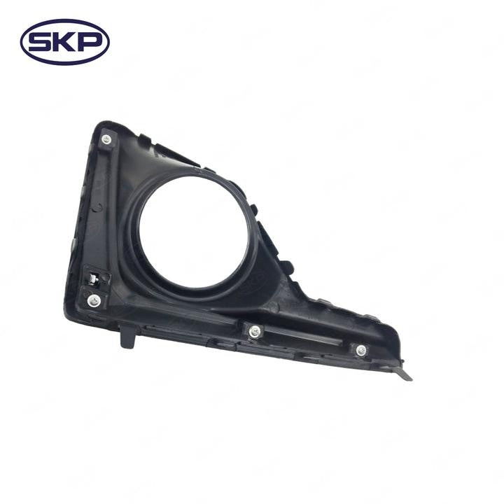 SKP Fog Light Bezel SK601328