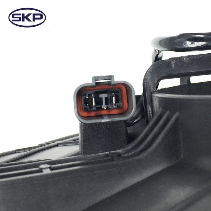SKP A/C Condenser Fan Assembly SK620233