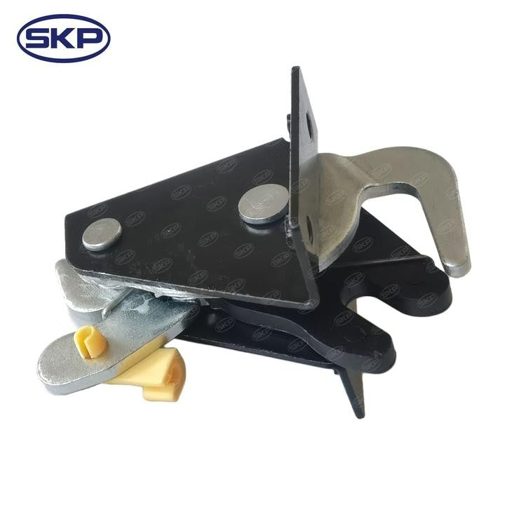 SKP Door Latch Assembly SK839A01