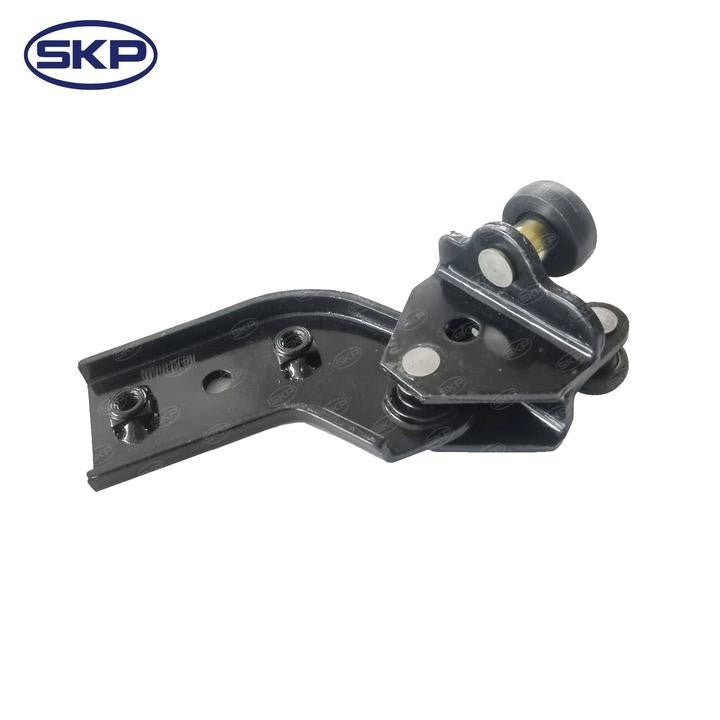 SKP Sliding Door Roller Bracket SK924143