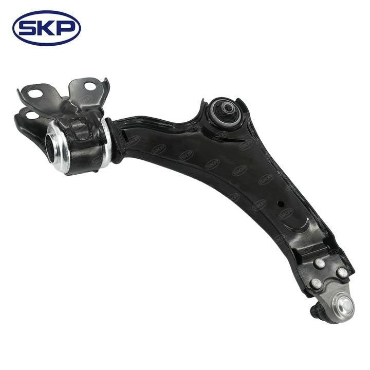 SKP Suspension Control Arm and Ball Joint Assembly SRK621743