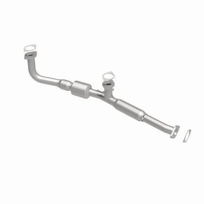 MagnaFlow OEM Grade Federal / EPA Compliant Direct-Fit Catalytic Converter 49957 360 Degree Image Set