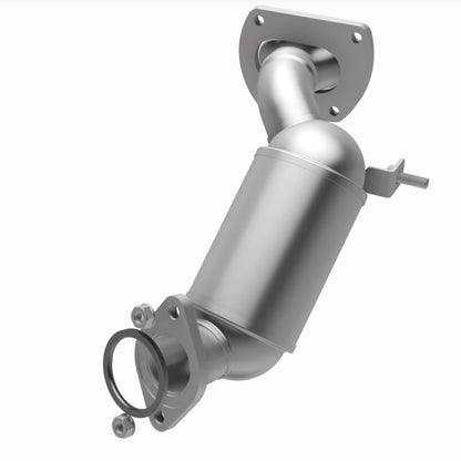 Magnaflow 2020 Toyota Highlander V6 3.5L OEM Grade Direct-Fit Catalytic Converter 22-270 22-270 360 Degree Image Set