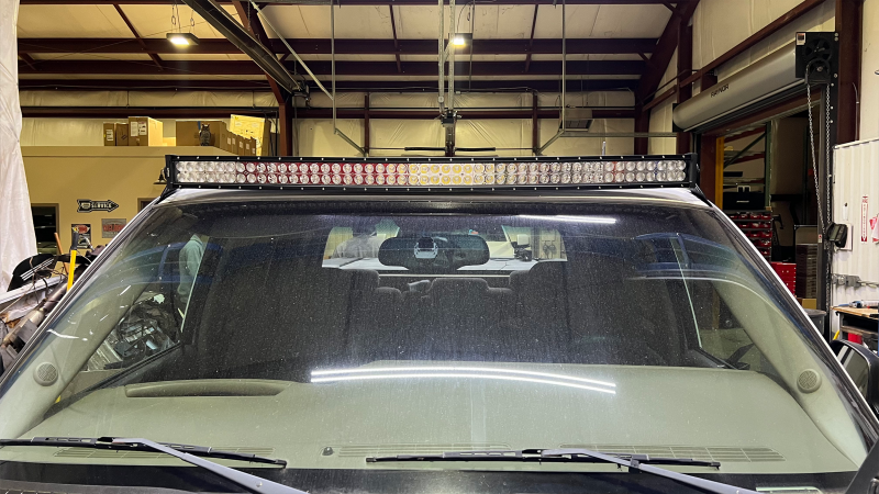 Fishbone Offroad 99-06 Chevrolet Silverado/Tahoe/Suburban Roof Mounted 50in Lightbar Bracket - Black FB21354 FB21354 Photo - lifestyle view