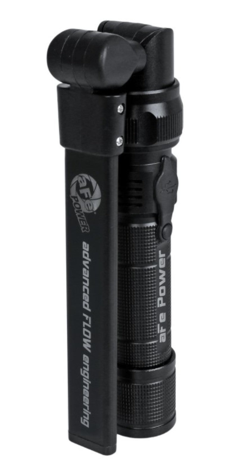 aFe Magnetic Folding Flashlight 350 Lumen 40-10229 40-10229 User 1