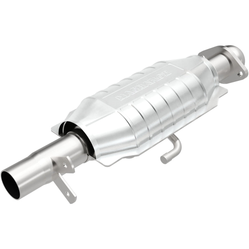MagnaFlow Standard Grade Federal / EPA Compliant Direct-Fit Catalytic Converter 23439 Photo - Primary