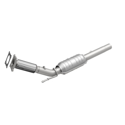 MagnaFlow Volkswagen Beetle OEM Grade Federal / EPA Compliant Direct-Fit Catalytic Converter 51377 360 Degree Image Set
