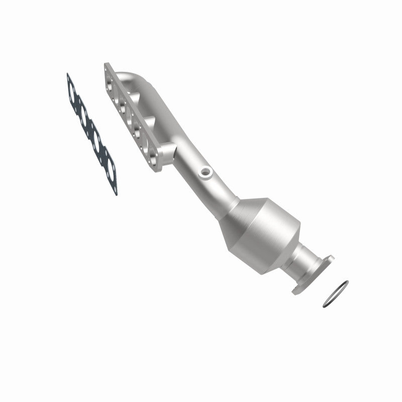 MagnaFlow Infiniti OEM Grade Federal / EPA Compliant Manifold Catalytic Converter 52425 360 Degree Image Set
