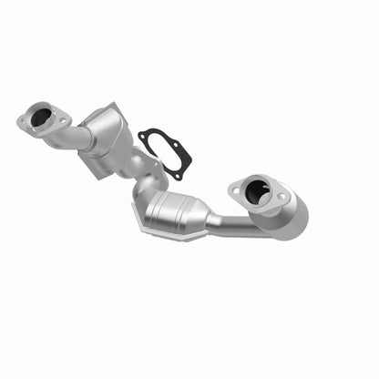MagnaFlow HM Grade Federal / EPA Compliant Direct-Fit Catalytic Converter 93168 360 Degree Image Set