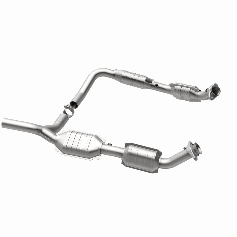 MagnaFlow Ford OEM Grade Federal / EPA Compliant Direct-Fit Catalytic Converter 51640 360 Degree Image Set