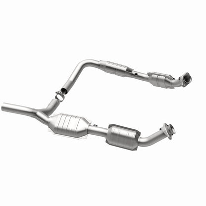 MagnaFlow Ford OEM Grade Federal / EPA Compliant Direct-Fit Catalytic Converter 51640 360 Degree Image Set