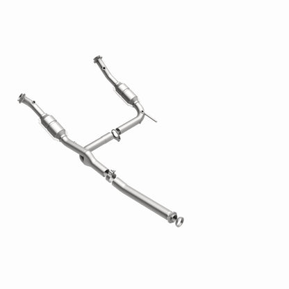 MagnaFlow HM Grade Federal / EPA Compliant Direct-Fit Catalytic Converter 93111 360 Degree Image Set