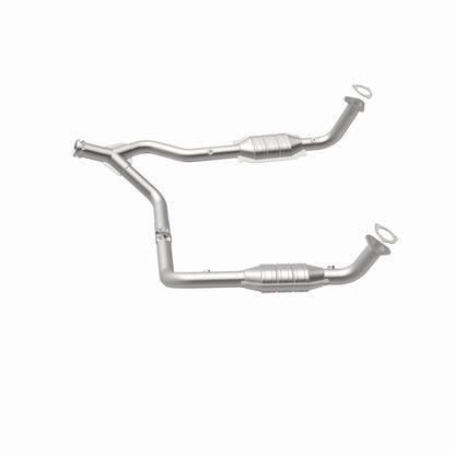 MagnaFlow Land Rover Range Rover HM Grade Federal / EPA Compliant Direct-Fit Catalytic Converter 93694 360 Degree Image Set