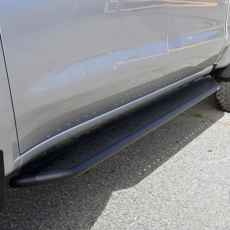 Westin 19-23 Chevrolet/GMC Silverado/Sierra 1500 Crew Cab Outlaw Nerf Step Bars 28-31275 28-31275 Photo - Mounted