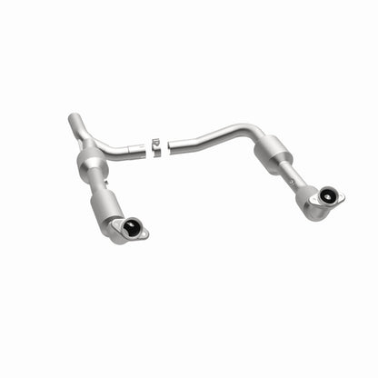 MagnaFlow Ford California Grade CARB Compliant Direct-Fit Catalytic Converter 5582640 360 Degree Image Set