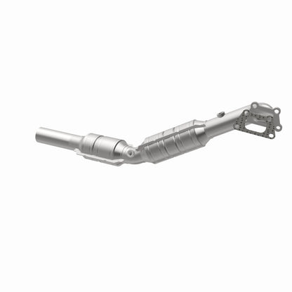 MagnaFlow Chevrolet Camaro OEM Grade Federal / EPA Compliant Direct-Fit Catalytic Converter 51682 360 Degree Image Set