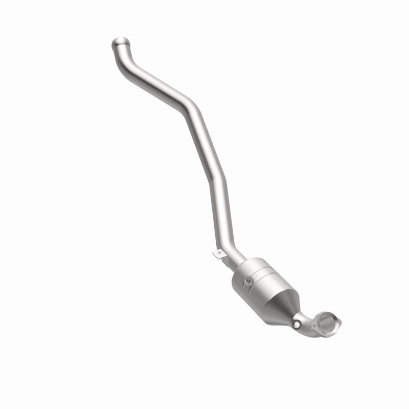 MagnaFlow Mercedes-Benz R350 OEM Grade Federal / EPA Compliant Direct-Fit Catalytic Converter 52178 360 Degree Image Set