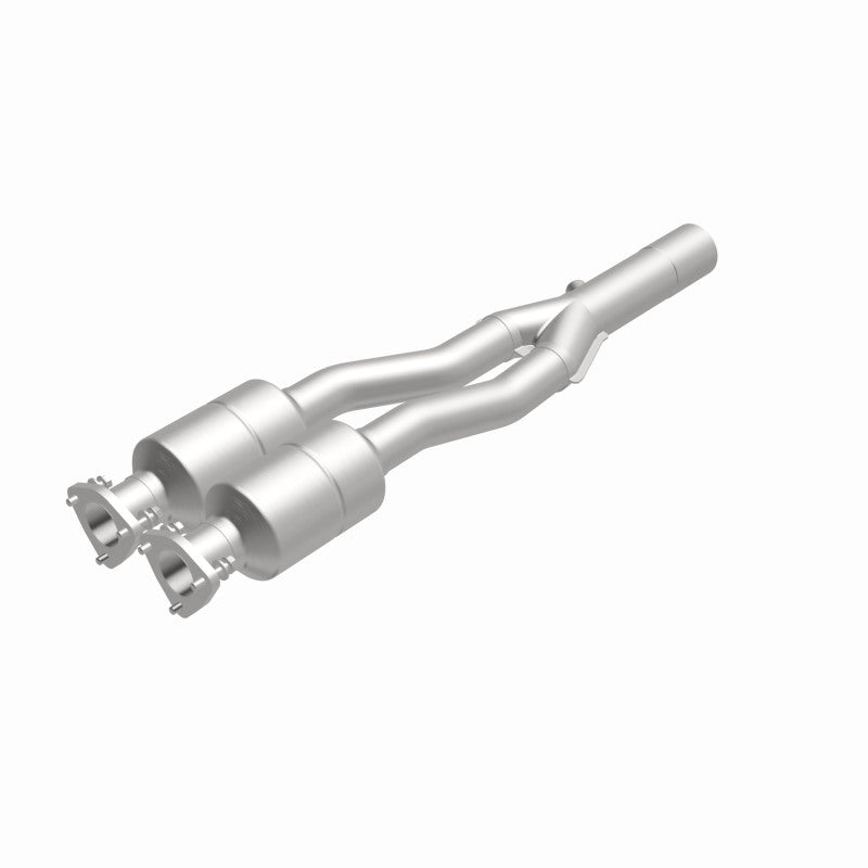 MagnaFlow Audi TT Quattro HM Grade Federal / EPA Compliant Direct-Fit Catalytic Converter 22937 360 Degree Image Set