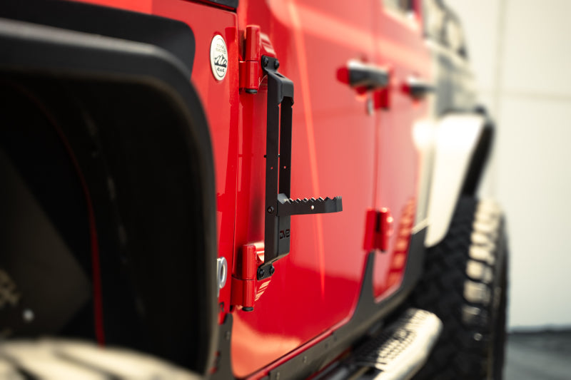 DV8 Offroad 07-23 Jeep Gladiator/Wrangler JT/JK/JL Hinge Mounted Step STJL-04 STJL-04 Photo - Unmounted