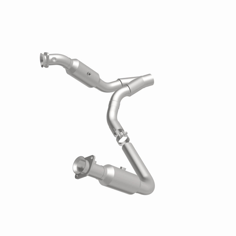 MagnaFlow Dodge Ram 1500 California Grade CARB Compliant Direct-Fit Catalytic Converter 5451664 360 Degree Image Set