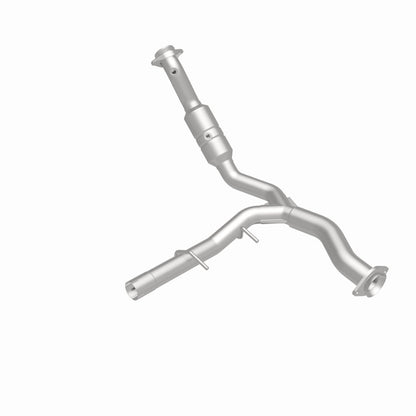 MagnaFlow Ford F-150 California Grade CARB Compliant Direct-Fit Catalytic Converter 5551429 360 Degree Image Set