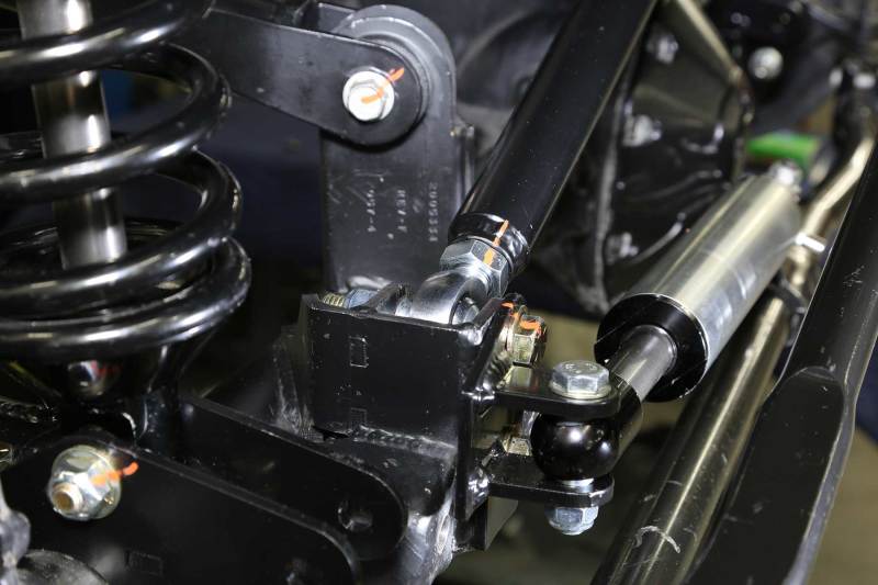 Fabtech 07-18 Jeep JK 4WD 3-5in Front Track Bar Bracket - Weld On FTS24113 FTS24113 Photo - lifestyle view