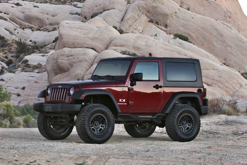 Fabtech 07-18 Jeep JK 4WD 2-Door 3in Sport System w/Stealth Shocks K4047M K4047M Photo - lifestyle view