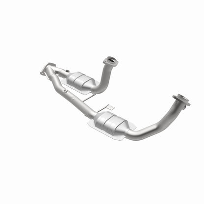 MagnaFlow Ford Windstar California Grade CARB Compliant Direct-Fit Catalytic Converter 4451381 360 Degree Image Set