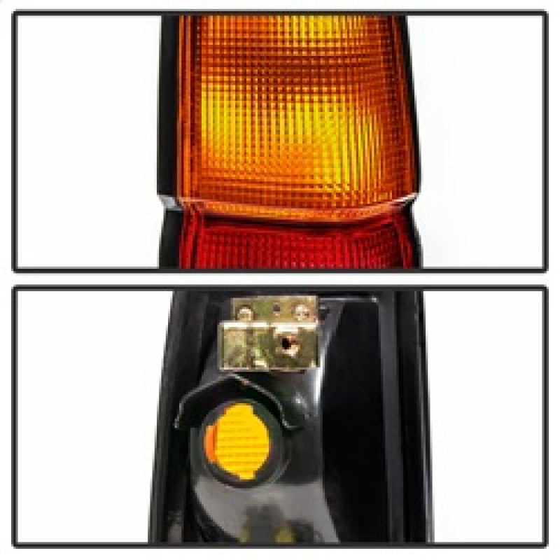 SPYDER Xtune Nissan Hardbody Pickup/D21 1986-1997 Tail Lights OEM ALT-JH-NP86-OE-RC 9034213 9034213 Photo - Unmounted