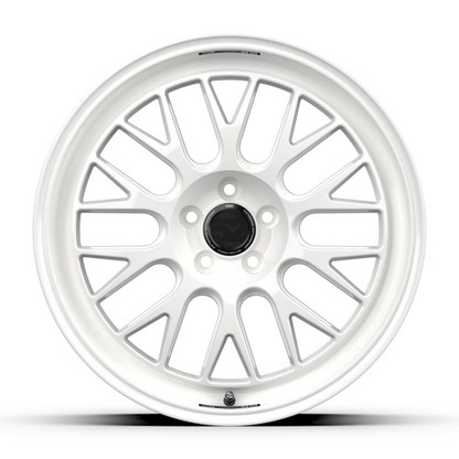 fifteen52 Holeshot RSR 19x9.5 5x114.3 38mm ET 73.1mm Center Bore Rally White RSHRW-99554+38 RSHRW-99554+38 User 1