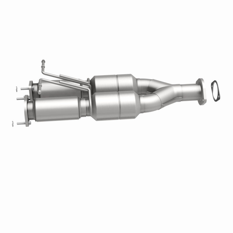 MagnaFlow Volvo XC90 OEM Grade Federal / EPA Compliant Direct-Fit Catalytic Converter 51850 360 Degree Image Set